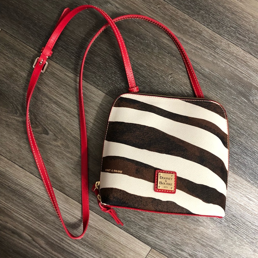 BNWOT Dooney & Bourke cross body bag